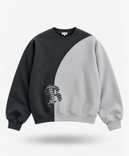 Lade das Bild in den Galerie-Viewer, SPLIT SWEATER
